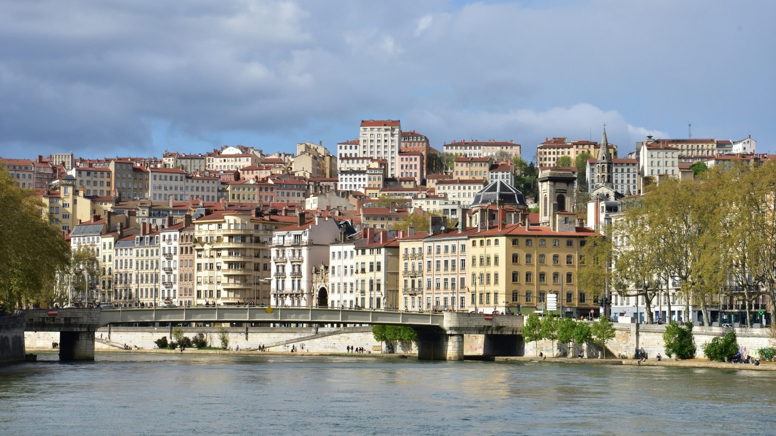 bertrand-borie-sJ-xOhyyI5A-unsplash